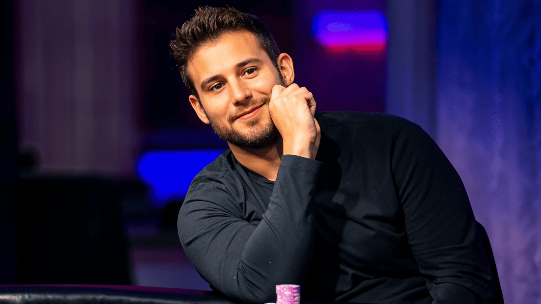 Bubble in an offline poker tournament - how to act correctly